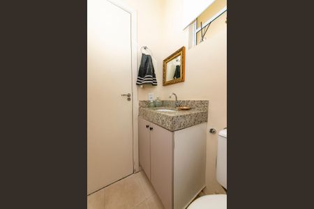 Casa de condomínio à venda com 143m², 3 quartos e 2 vagas Casa de condomínio à venda com 143m², 3 quartos e 2 vagasLavabo