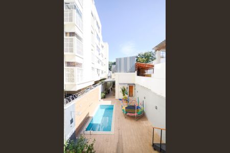 Casa à venda com 250m², 3 quartos e sem vagaÁrea externa