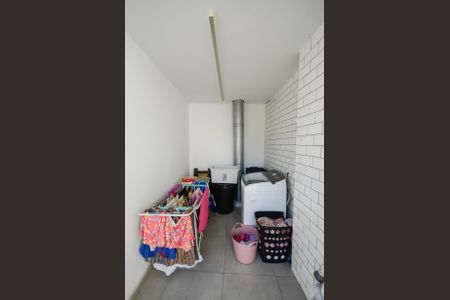 Casa à venda com 250m², 3 quartos e sem vagaÁrea de Serviço