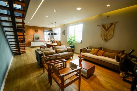 Casa à venda com 250m², 3 quartos e sem vagaSala