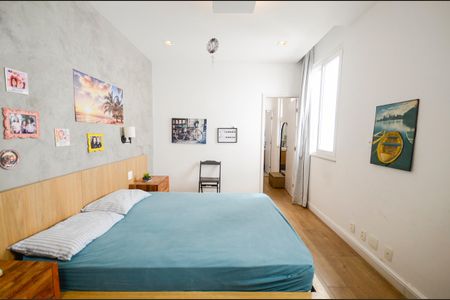 Casa à venda com 250m², 3 quartos e sem vagaSuíte