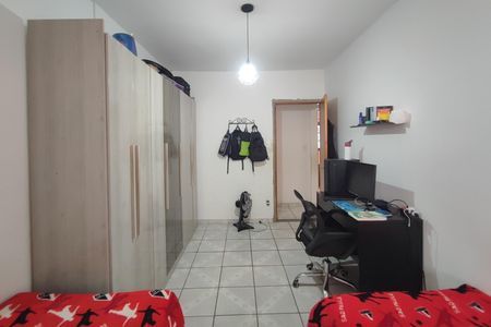 Casa à venda com 110m², 3 quartos e 3 vagasQuarto 2