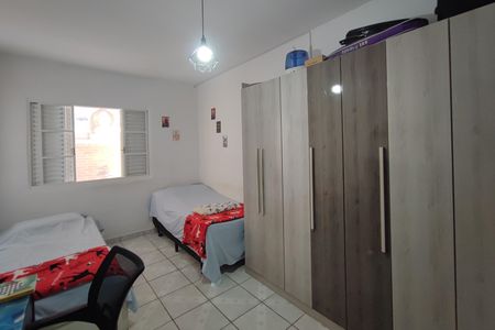 Casa à venda com 110m², 3 quartos e 3 vagasQuarto 2