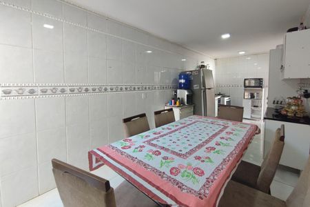 Casa à venda com 110m², 3 quartos e 3 vagasCopa