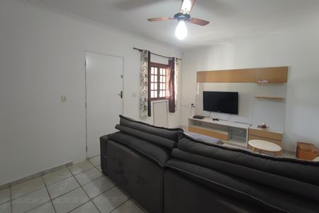 Casa à venda com 110m², 3 quartos e 3 vagasSala