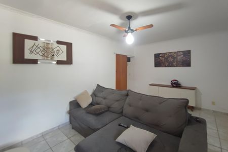 Casa à venda com 110m², 3 quartos e 3 vagasSala