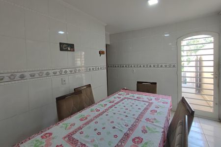 Casa à venda com 110m², 3 quartos e 3 vagasCopa