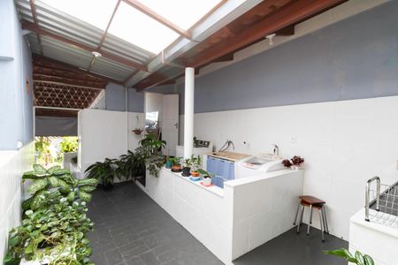 Casa à venda com 126m², 3 quartos e 3 vagasÁrea de serviço