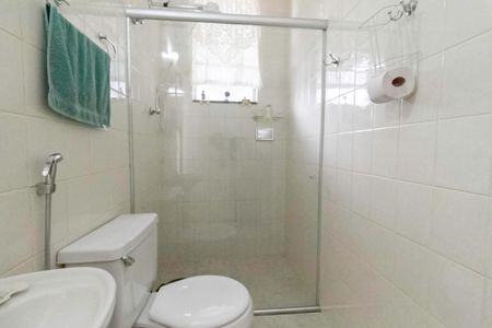 Casa à venda com 126m², 3 quartos e 3 vagasBanheiro social