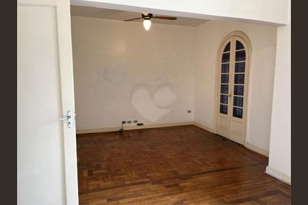 Casa à venda com 190m², 4 quartos e 5 vagas