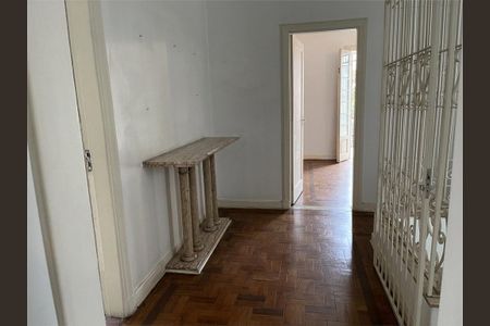 Casa à venda com 190m², 4 quartos e 5 vagas
