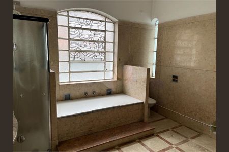 Casa à venda com 190m², 4 quartos e 5 vagas