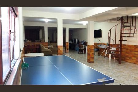 Casa à venda com 273m², 3 quartos e 3 vagas