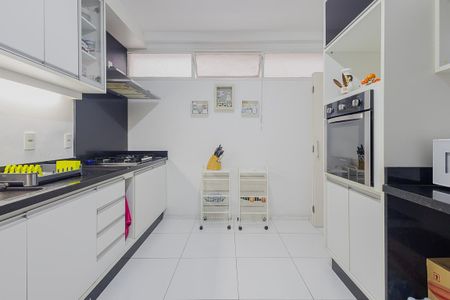 Apartamento à venda com 158m², 2 quartos e 1 vagaCozinha