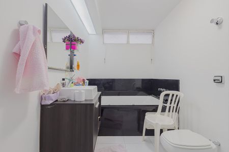 Apartamento à venda com 158m², 2 quartos e 1 vagaBanheiro da Suíte