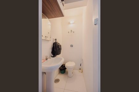 Apartamento à venda com 158m², 2 quartos e 1 vagaÁrea de Serviço - Banheiro