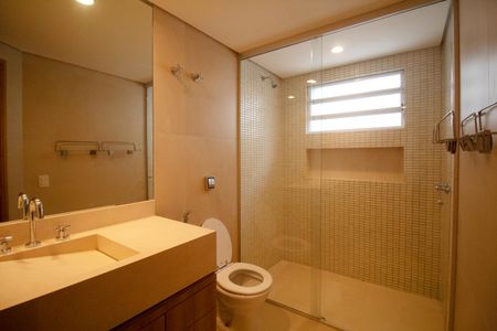 Apartamento à venda com 144m², 2 quartos e 2 vagasBanheiro