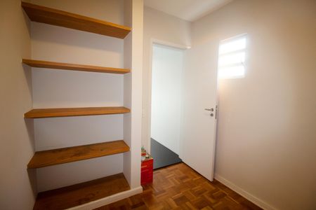 Apartamento à venda com 144m², 2 quartos e 2 vagasQuarto de Serviço