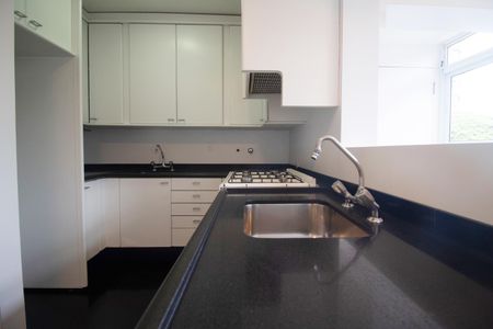 Apartamento à venda com 144m², 2 quartos e 2 vagasCozinha