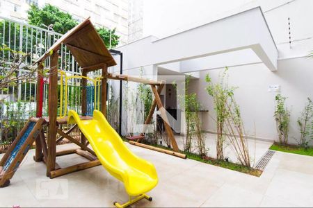 Apartamento à venda com 28m², 1 quarto e sem vaga Apartamento à venda com 28m², 1 quarto e sem vagaÁrea comum - Playground