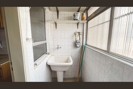 Apartamento à venda com 56m², 2 quartos e 1 vagaÁrea de Serviço