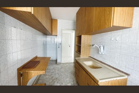 Apartamento à venda com 56m², 2 quartos e 1 vagaCozinha