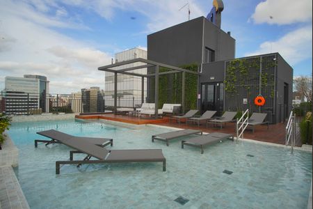 Studio à venda com 25m², 1 quarto e sem vagaÁrea comum - Piscina