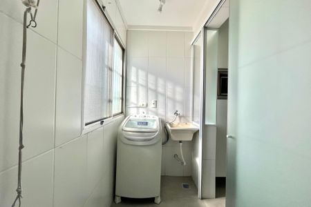 Apartamento para alugar com 65m², 2 quartos e 1 vagaÁrea de Serviço