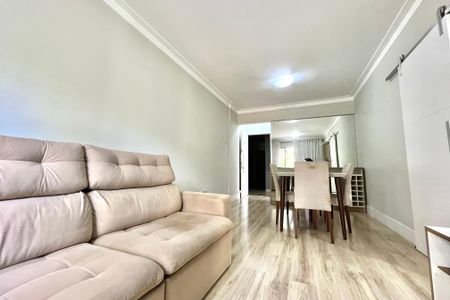 Apartamento para alugar com 65m², 2 quartos e 1 vagaSala