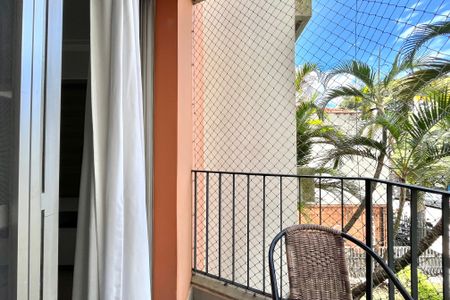 Apartamento para alugar com 65m², 2 quartos e 1 vagaVaranda