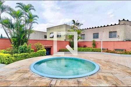 Apartamento para alugar com 65m², 2 quartos e 1 vagaÁrea comum - Piscina