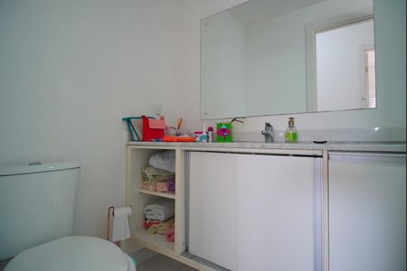 Apartamento para alugar com 75m², 3 quartos e 1 vaga Apartamento para alugar com 75m², 3 quartos e 1 vagaBanheiro corredor