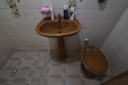 Casa à venda com 176m², 3 quartos e 3 vagasBanheiro 1