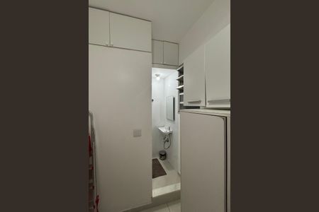 Apartamento à venda com 73m², 2 quartos e sem vagaÁrea de serviço - suíte