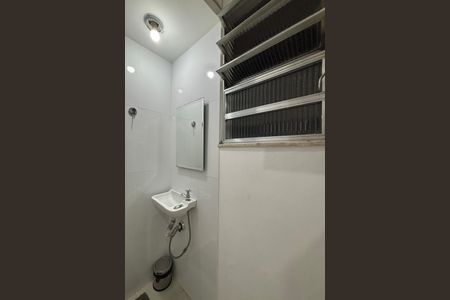 Apartamento à venda com 73m², 2 quartos e sem vagaÁrea de serviço - suíte