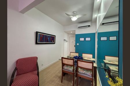 Apartamento à venda com 73m², 2 quartos e sem vagaSala