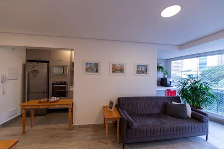 Apartamento à venda com 70m², 2 quartos e 2 vagasSala