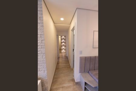 Apartamento à venda com 70m², 2 quartos e 2 vagasCorredor