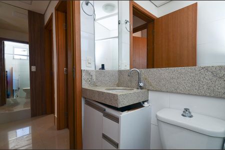 Apartamento à venda com 130m², 3 quartos e 2 vagasBanheiro social