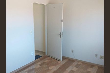 Apartamento à venda com 55m², 1 quarto e 1 vaga Apartamento à venda com 55m², 1 quarto e 1 vagaSala