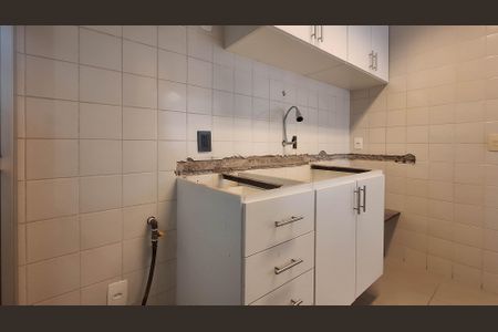 Apartamento para alugar com 66m², 2 quartos e 1 vagaCozinha