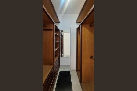 Apartamento para alugar com 66m², 2 quartos e 1 vagaCloset da suíte