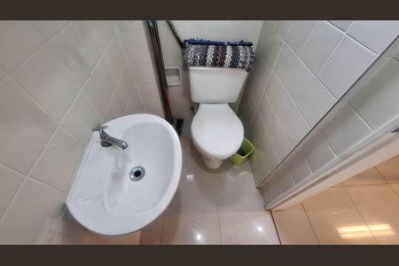 Apartamento para alugar com 66m², 2 quartos e 1 vagaBanheiro de serviço