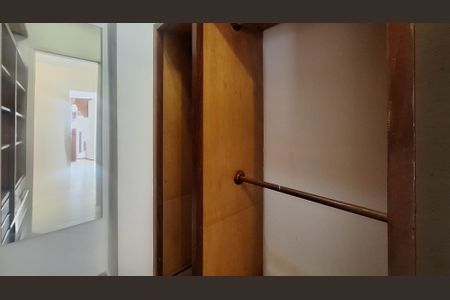 Apartamento para alugar com 66m², 2 quartos e 1 vagaCloset da suíte