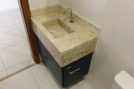 Apartamento para alugar com 40m², 2 quartos e sem vagaBanheiroBanheiro