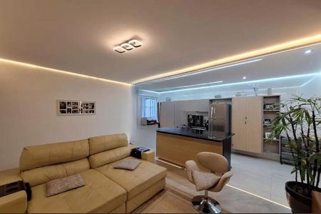 Casa à venda com 200m², 3 quartos e 4 vagasFoto 01