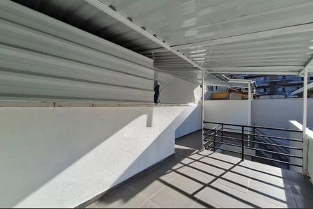 Casa à venda com 200m², 3 quartos e 4 vagasFoto 01