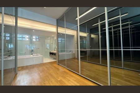 Apartamento à venda com 200m², 2 quartos e 2 vagas