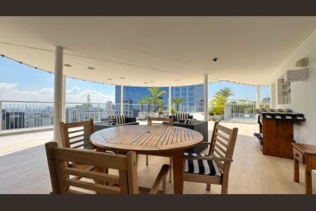 Apartamento à venda com 200m², 2 quartos e 2 vagas