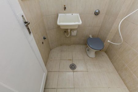 Studio para alugar com 24m², 1 quarto e sem vaga Studio para alugar com 24m², 1 quarto e sem vagaBanheiro
